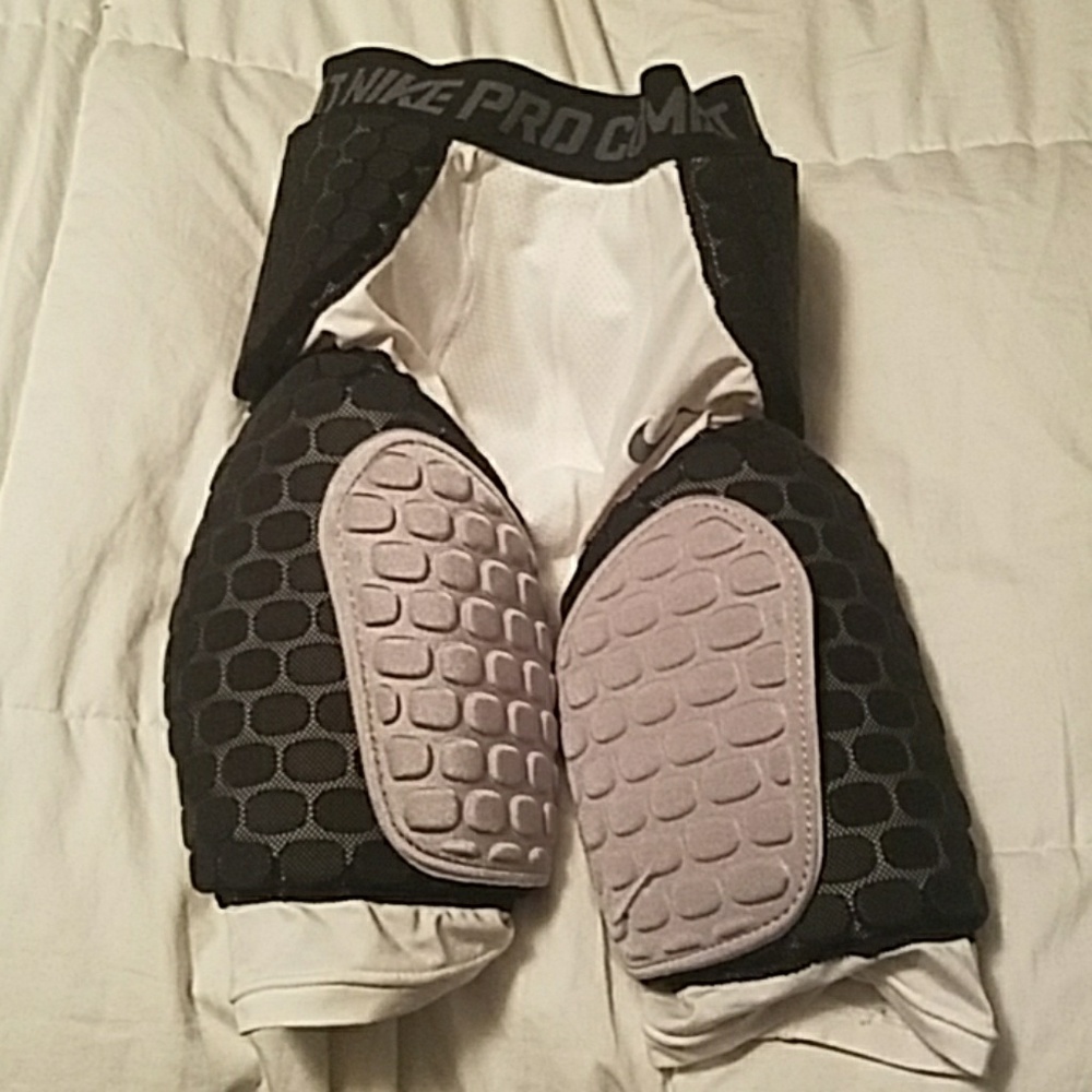 Nike gurtle NWOT